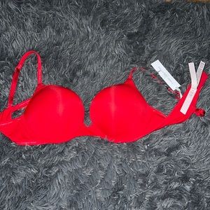 Victoria Secret push-up bra